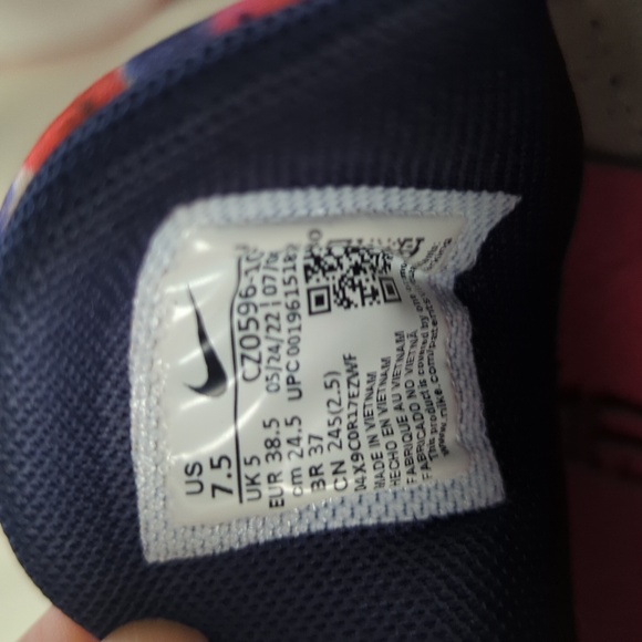 Nike Women's Free Metcon 4 'Paint Smudge - Picture 4 of 11